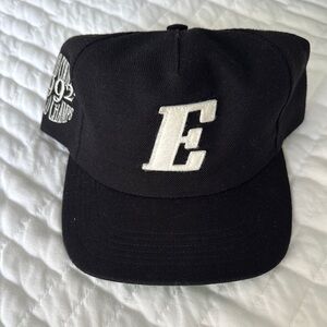 Elwood vintage Black and Hat